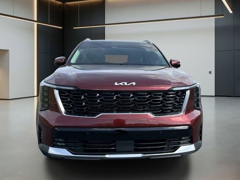 Used 2024 Kia Sorento EX w/ Panoramic Sunroof Package image 4