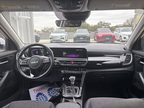 Used 2025 Kia Seltos S image 18