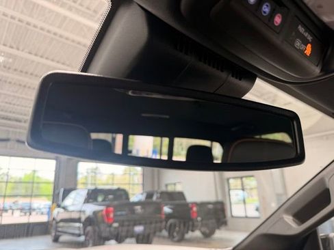 Used 2023 GMC Canyon AT4 w/ AT4 Premium Package AWD/4WD image 48