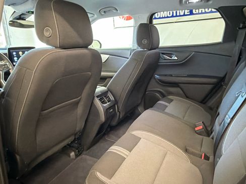 Used 2025 Chevrolet Blazer LT FWD image 20