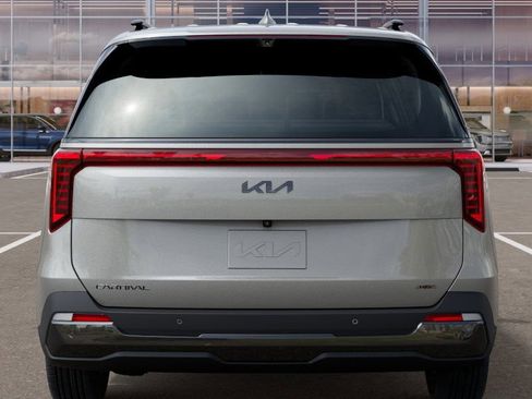 New 2025 Kia Carnival SX Prestige image 13
