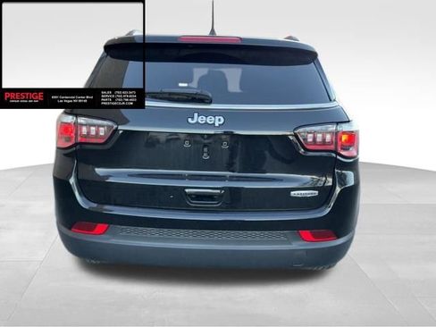 Used 2022 Jeep Compass Latitude image 6