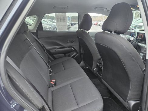 Used 2025 Hyundai Kona SEL image 19