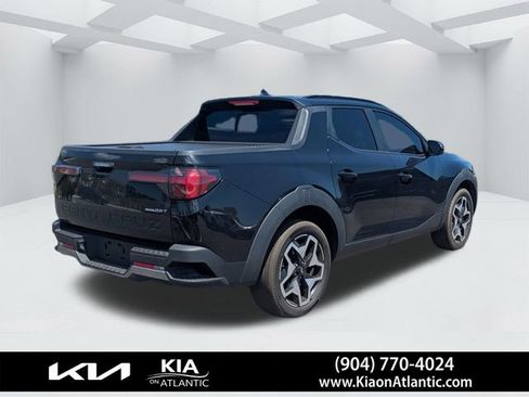 Used 2023 Hyundai Santa Cruz Limited image 3