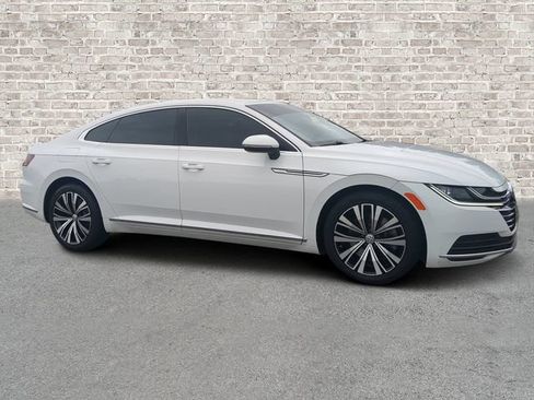 Used 2020 Volkswagen Arteon SE FWD image 1