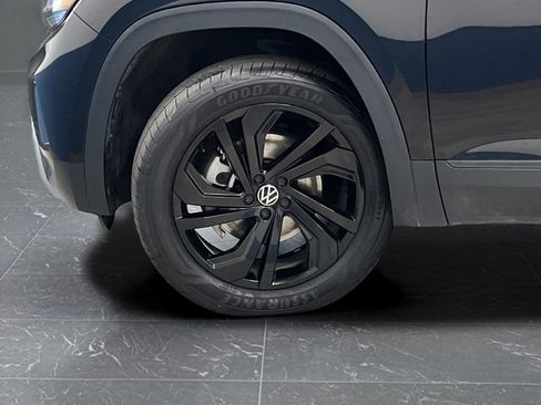 Used 2022 Volkswagen Atlas SE w/ Black Wheel Package image 34