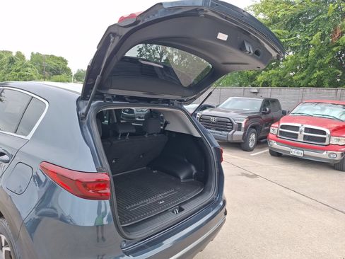 Used 2020 Kia Sportage LX FWD image 33