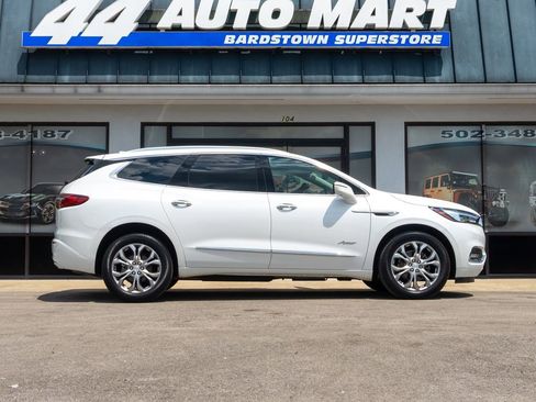 Used 2021 Buick Enclave Avenir w/ Avenir Technology Package image 4