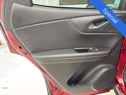 Used 2024 Chevrolet Blazer LT w/ Convenience Package image 16