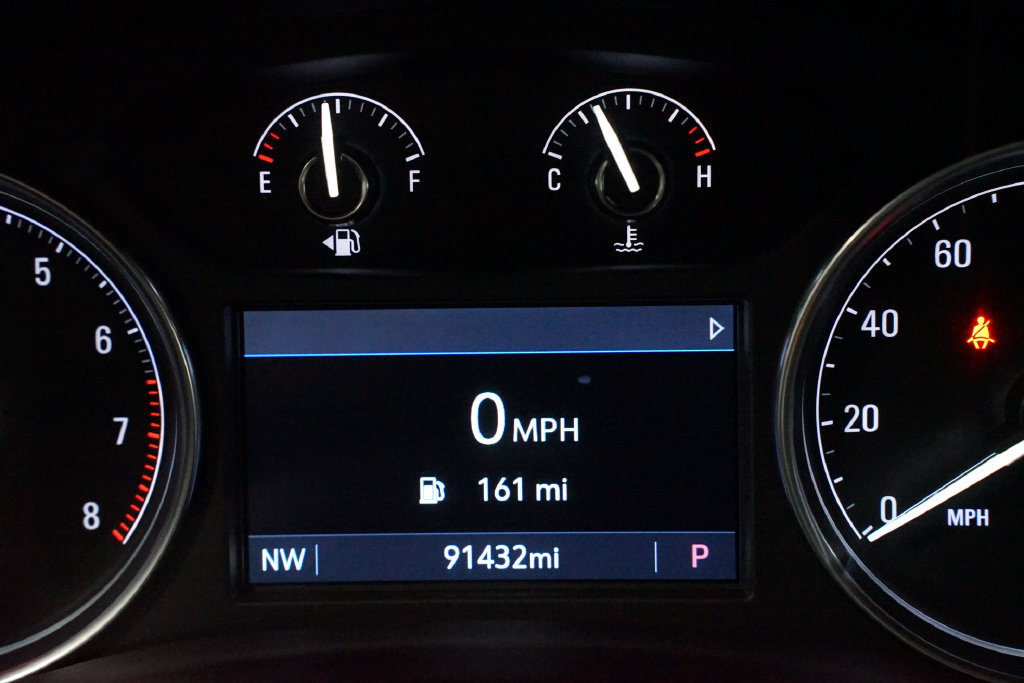Used 2020 Buick Enclave Essence FWD image 16