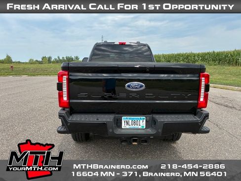 Used 2024 Ford F350 XLT w/ XLT Premium Package AWD/4WD image 7