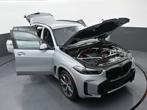New 2026 BMW X5 xDrive50e w/ Executive Package image 41