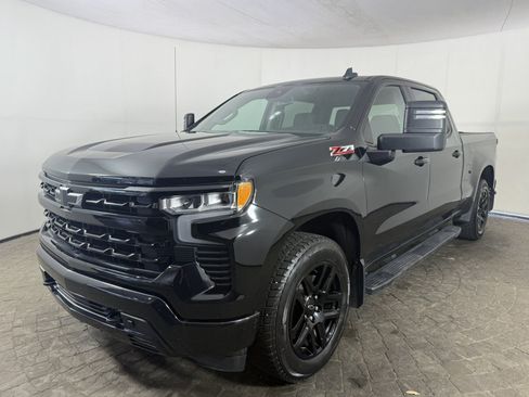 Used 2024 Chevrolet Silverado 1500 RST AWD/4WD image 3
