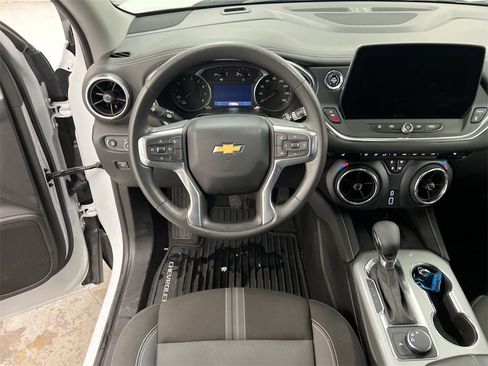 Used 2024 Chevrolet Blazer LT w/ Convenience Package image 19