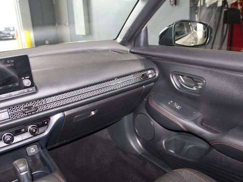 Used 2023 Honda HR-V Sport image 23