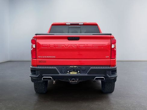 Used 2022 Chevrolet Silverado 1500 LT Trail Boss w/ Convenience Package II image 4