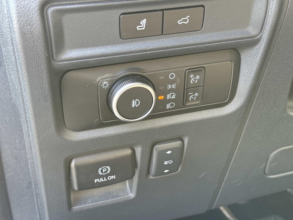 Used 2024 Ford Expedition Limited AWD/4WD image 37