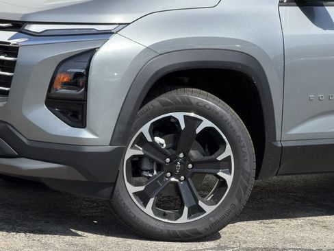 New 2026 Chevrolet Equinox LT w/ Convenience Package II FWD image 8