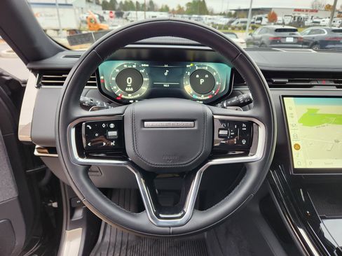 Certified 2025 Land Rover Range Rover Sport image 18