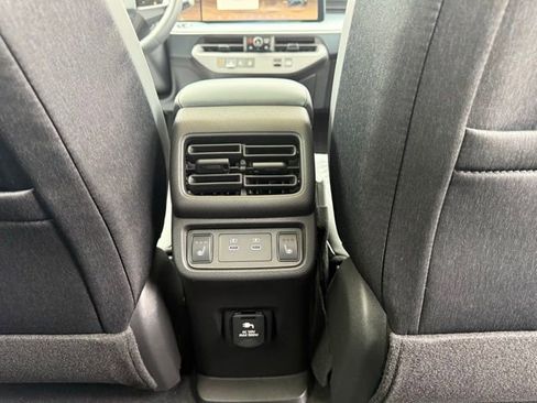 New 2026 Nissan Leaf Platinum+ image 25