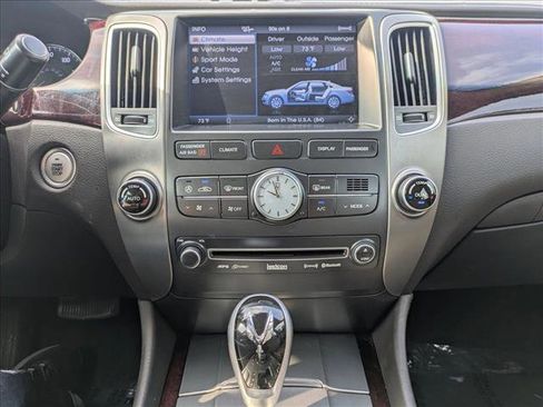 Used 2012 Hyundai Equus Signature image 15