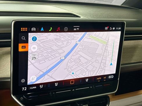 New 2025 Volkswagen ID. Buzz Pro S Plus image 16