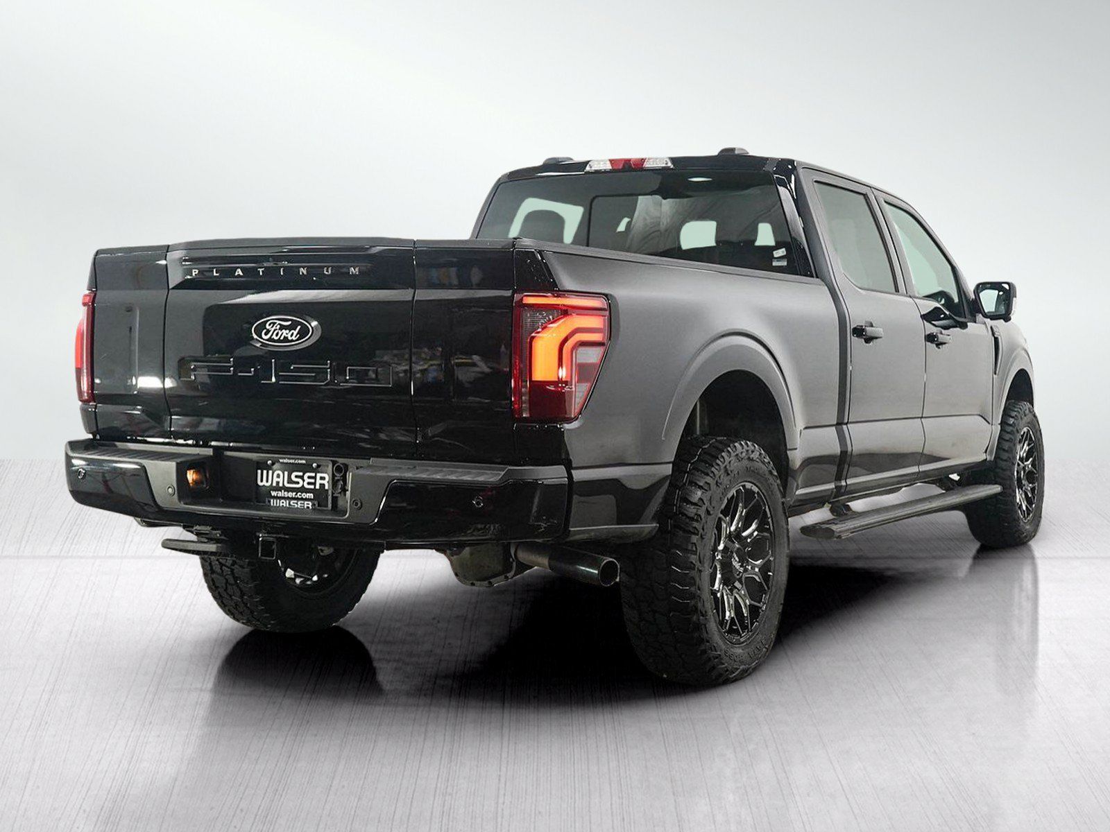 Used 2024 Ford F150 Platinum AWD/4WD image 5
