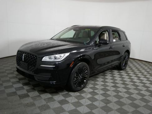 Used 2023 Lincoln Corsair Reserve w/ Jet Appearance Package image 7