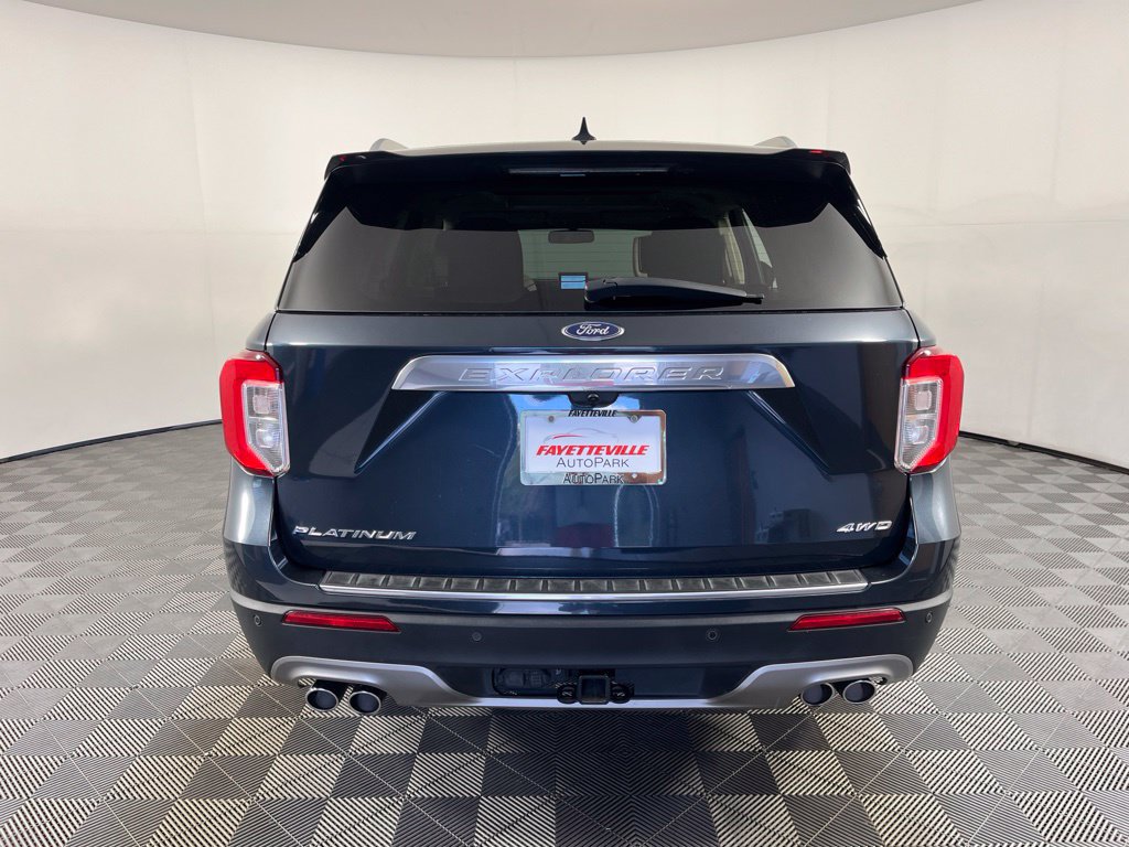 Used 2022 Ford Explorer Platinum w/ Equipment Group 601A AWD/4WD image 11