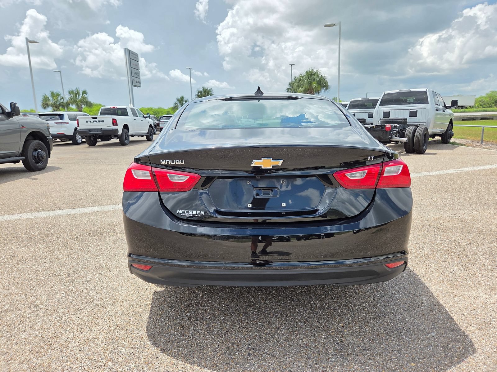 Used 2024 Chevrolet Malibu LT FWD image 6