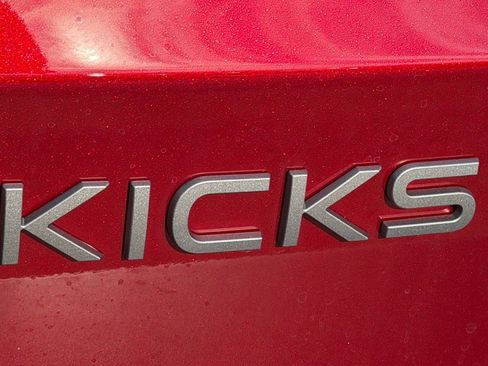 New 2026 Nissan Kicks SR w/ SR Premium Package image 7