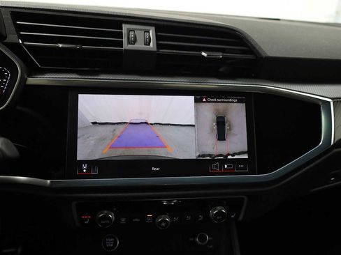 Certified 2025 Audi Q3 2.0T Premium Plus w/ Premium Plus Package image 31