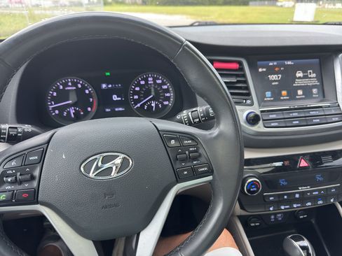 Used 2018 Hyundai Tucson Value FWD image 7