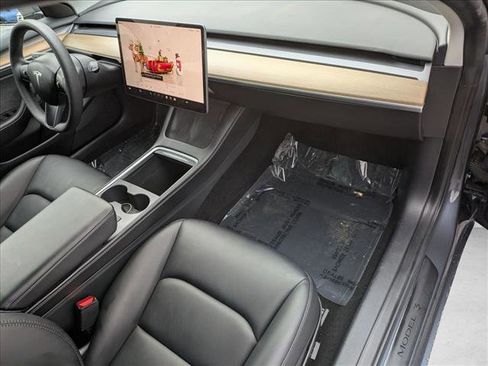 Used 2023 Tesla Model 3 Performance image 19