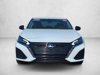 Used 2025 Nissan Altima 2.5 SV video 2