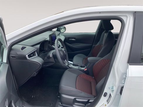 New 2026 Toyota Corolla SE image 9