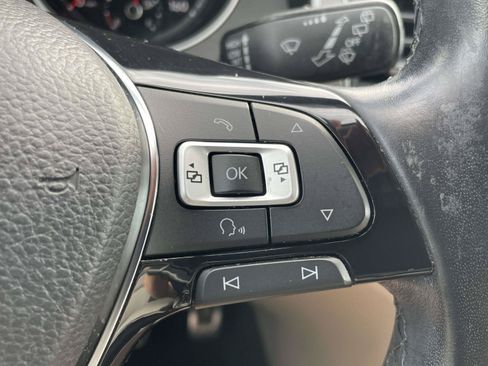 Used 2018 Volkswagen Atlas SE w/ R-Line Package FWD image 24