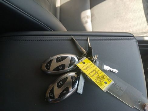 Used 2024 Hyundai Santa Fe XRT image 6