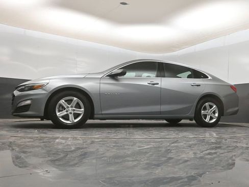 Used 2024 Chevrolet Malibu LS image 12