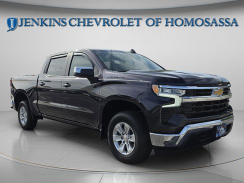 Used 2024 Chevrolet Silverado 1500 LT AWD/4WD image 12