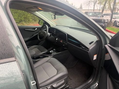 Used 2024 Kia Niro Wind w/ Wind Preserve Package image 14