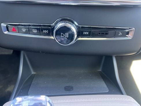 New 2026 Volvo XC90 B6 Plus w/ Protection Package AWD/4WD image 20