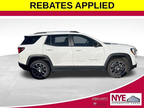 Used 2026 GMC Terrain Elevation w/ Elevation Premium Package image 8