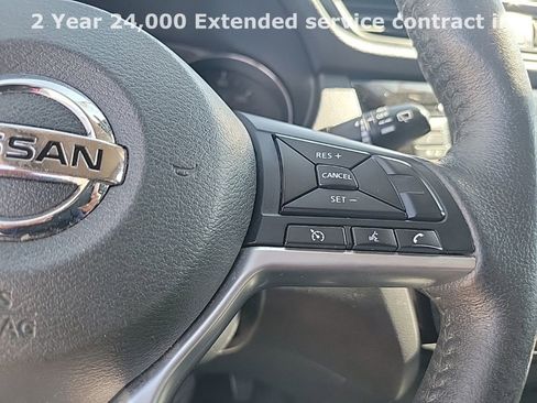 Used 2019 Nissan Rogue SV image 25