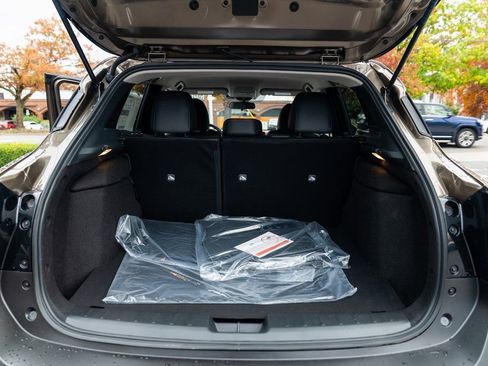 New 2026 Nissan Kicks SR AWD/4WD image 7
