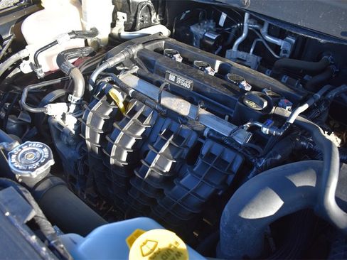 Used 2020 Dodge Journey SE w/ SE Popular Equipment Group image 36