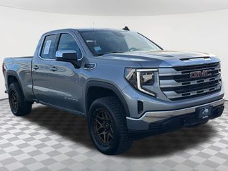 Used 2023 GMC Sierra 1500 SLE w/ Enhanced Capability Package video 3