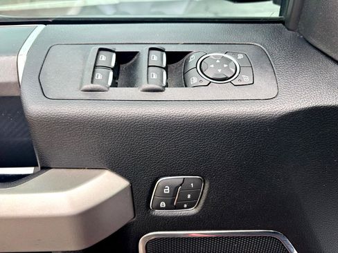 Used 2020 Ford F150 Lariat w/ Equipment Group 502A Luxury image 16