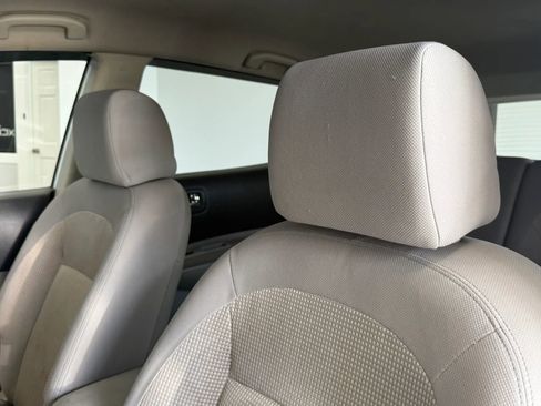 Used 2013 Nissan Rogue SV AWD/4WD image 9