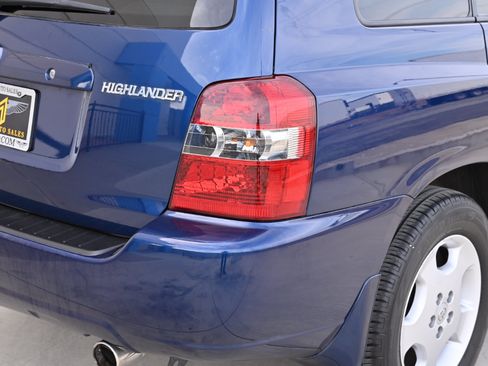 Used 2005 Toyota Highlander Limited AWD/4WD image 56
